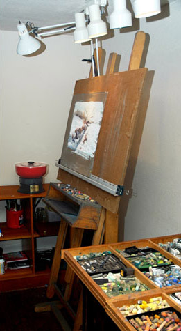 Cleaner near the easel - very handy!